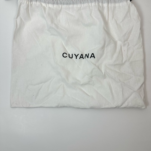 Cuyana Black Leather Cosmetic Pouch Clutch Travel Makeup Bag Gold Zip w/Dust Bag - Picture 9 of 14